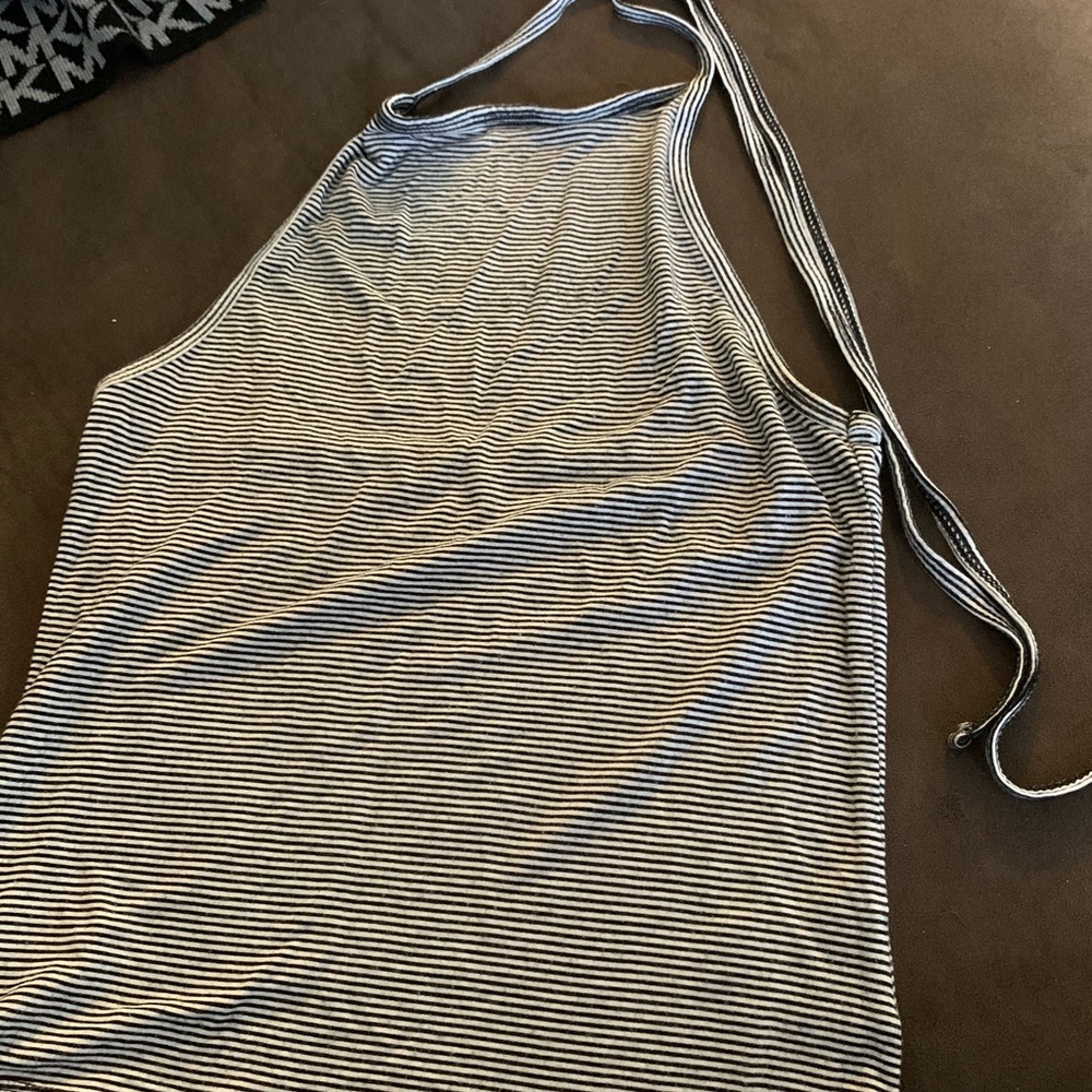 Tie neck crop top